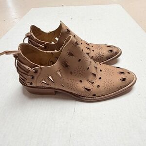 Musse & Cloud Tan Leather Perforated Lace Up Back Ankle Booties Womens 9